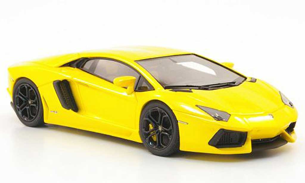 Lamborghini Aventador LP700-4 1/43 Look Smart LP700-4 giallo 2011 modellino in miniatura