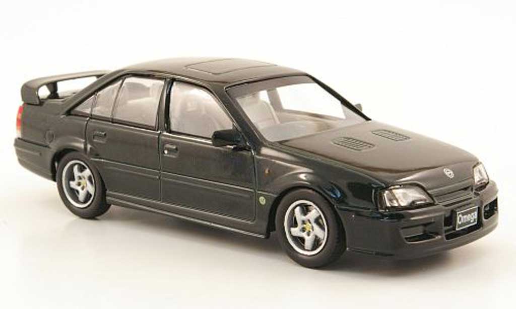 Opel Omega 1/43 Hachette Lotus grun RHD (ohne Magazin) 1989 modellino in miniatura