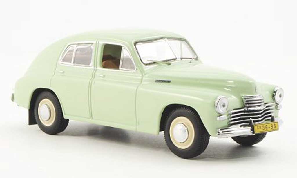 Gaz M20 1/43 IST Models Pobieda Limosine grun 1949 modellino in miniatura