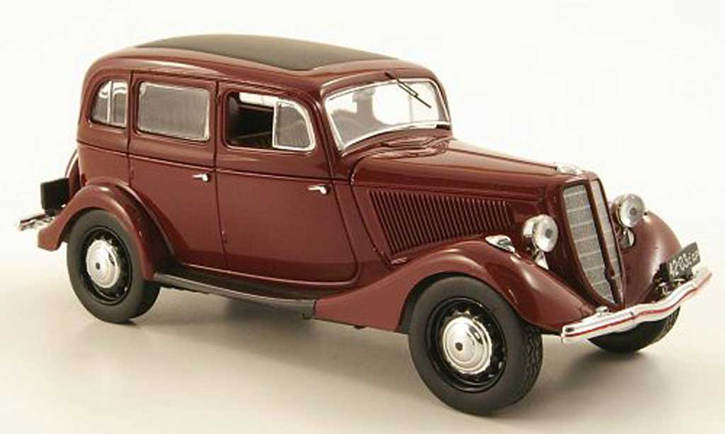 Gaz M1 1/43 IST Models rosso 1942 modellino in miniatura