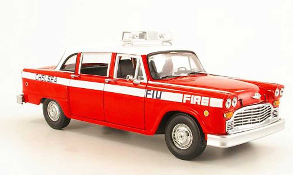Checker Taxi 1/18 Sun Star A11 Chelsea Fire Engine Feuerwehr (US) modellino in miniatura