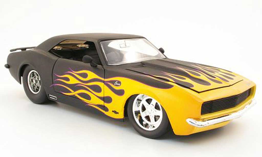 Chevrolet Camaro Z28 1/18 Jada Toys Z28 nero mat avec flamming 1968 modellino in miniatura