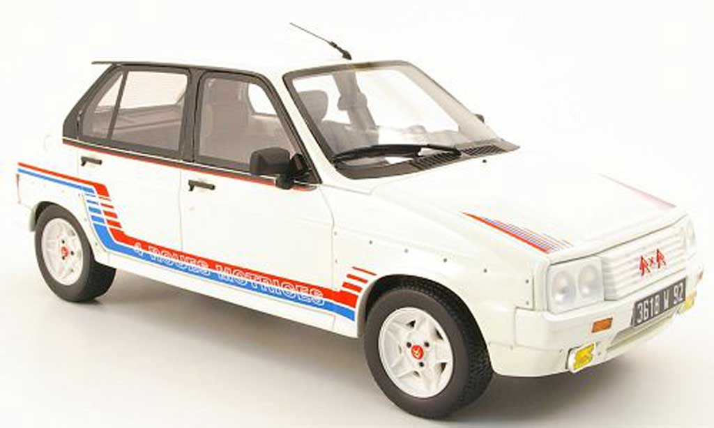 Citroen Visa 1/18 Ottomobile 1000 pistes blanc modellino in miniatura