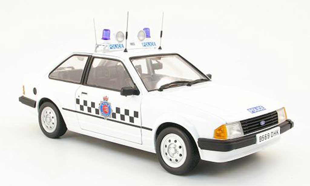 Ford Escort MK3 1/18 Model Icons MK3 mkiii 1.1l section car essex police 1987 modellino in miniatura