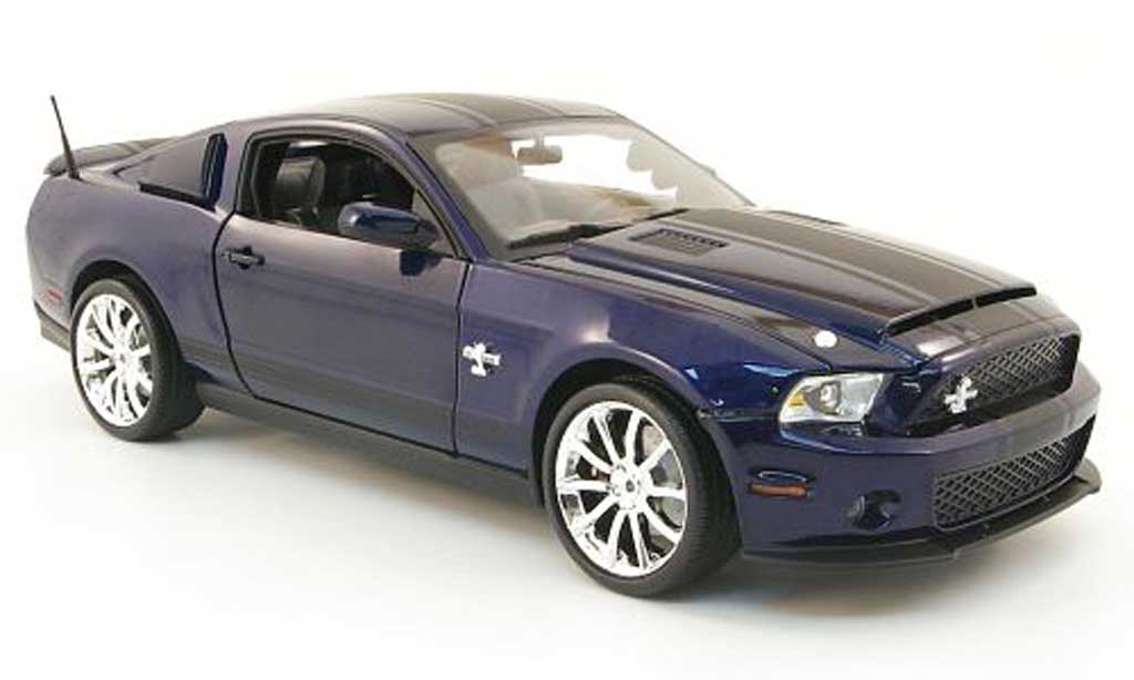 Shelby GT 500 1/18 Shelby Collectibles super snake blu 2010 modellino in miniatura