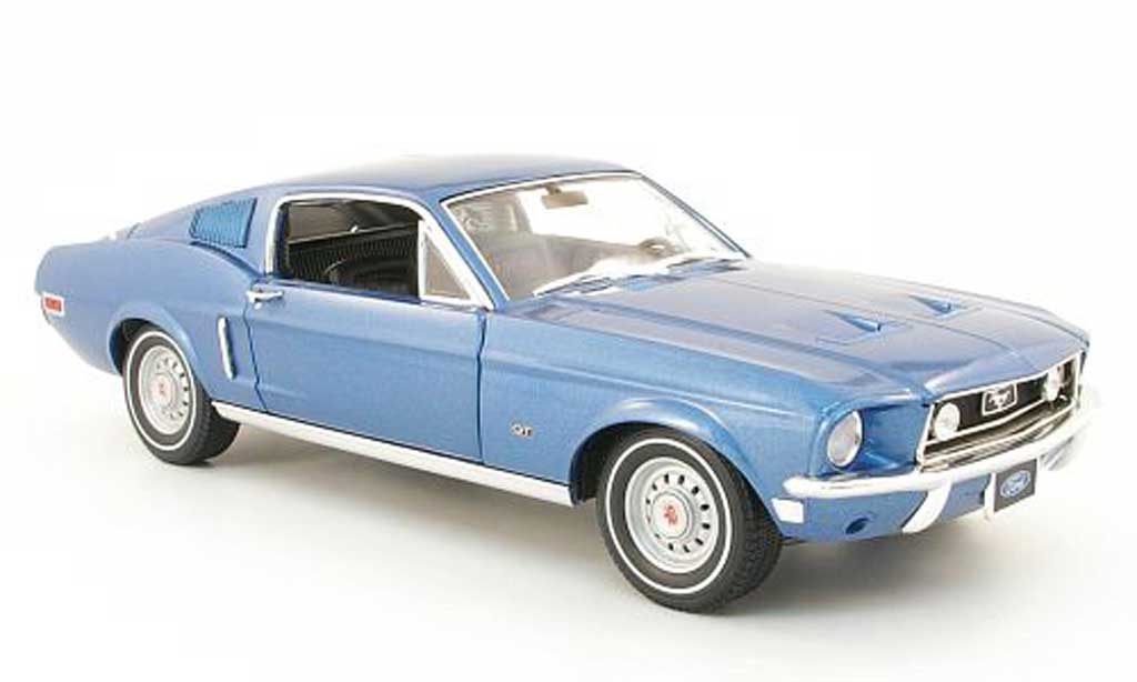 Ford Mustang 1968 1/18 Greenlight 1968 gt 2+2 fastback blu modellino in miniatura