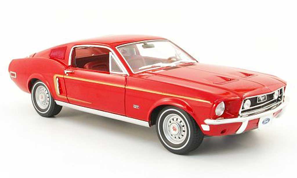 Ford Mustang 1968 1/18 Greenlight 1968 gt 2+2 fastback rosso modellino in miniatura