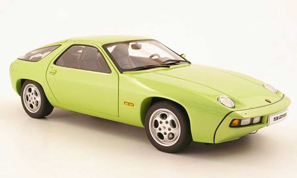 Porsche 928 1977 1/18 Autoart 1977 grun modellino in miniatura