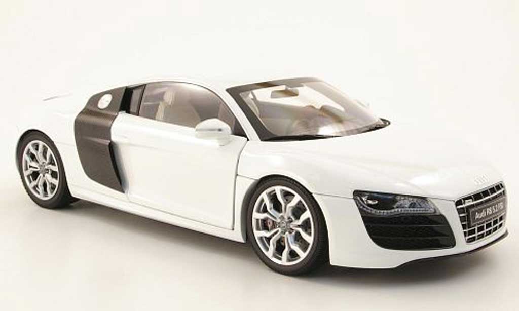 Audi R8 5.2 FSI 1/18 Kyosho 5.2 FSI v10 bianco 2009 modellino in miniatura
