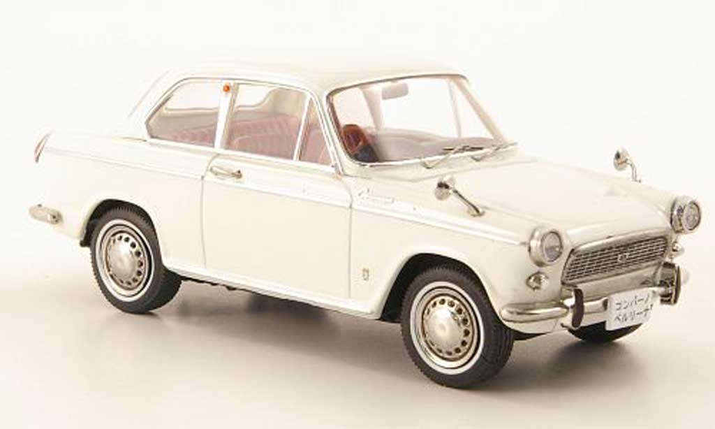 Daihatsu Compagno 1/43 Ebbro Berlina 800 bianco modellino in miniatura
