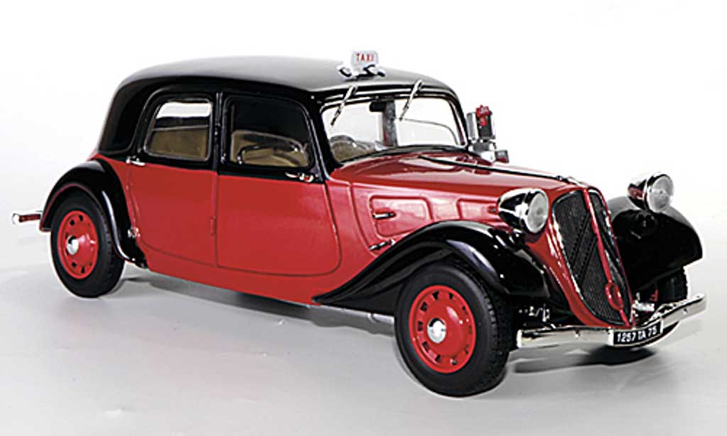 Citroen Traction 11 1/18 Solido 11 B Taxi rosso/nero 1938 modellino in miniatura