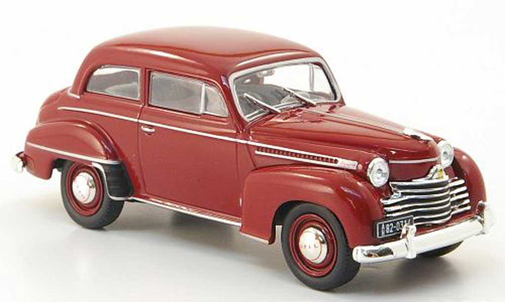 Opel Olympia 1/43 WhiteBox Limousine rosso 1951 modellino in miniatura