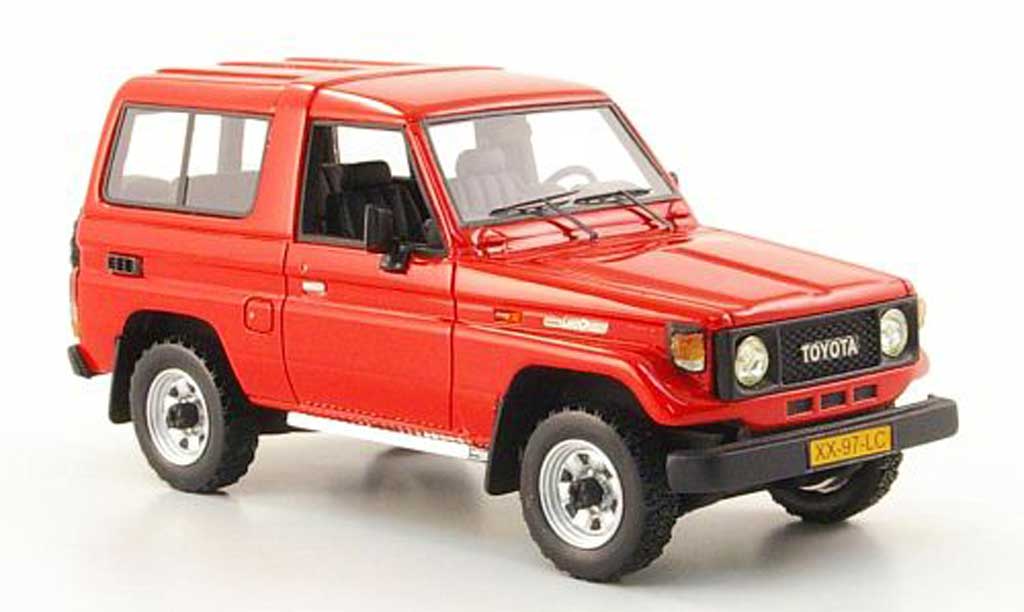Toyota Land Cruiser 1/43 Neo LJ 70 rosso 1986 modellino in miniatura