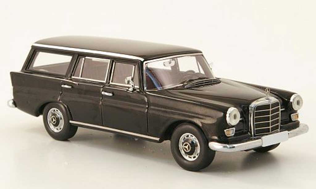 Mercedes 230 1/43 Spark Universal (W110) nero modellino in miniatura