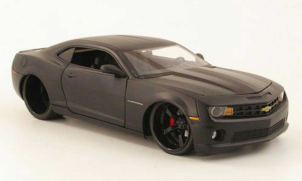 Chevrolet Camaro SS 1/18 Jada Toys SS mat nero/nero 2010 modellino in miniatura