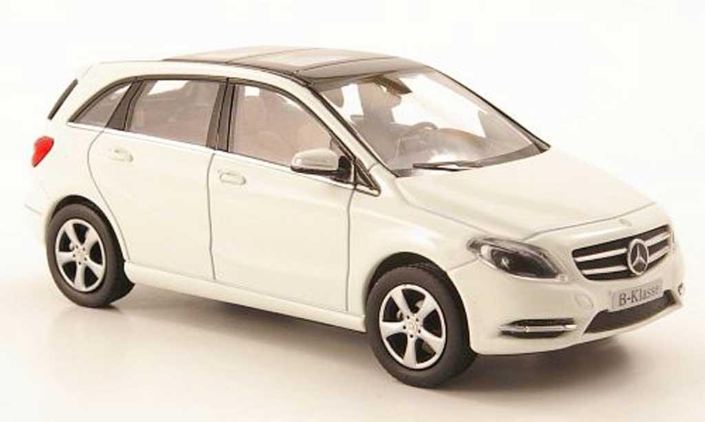 Mercedes Classe B 1/43 Norev (W246) bianco 2011 modellino in miniatura