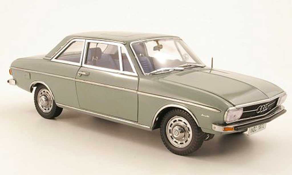 Audi 100 1/18 Signature (C1) 2 portes grigio grun 1972 modellino in miniatura