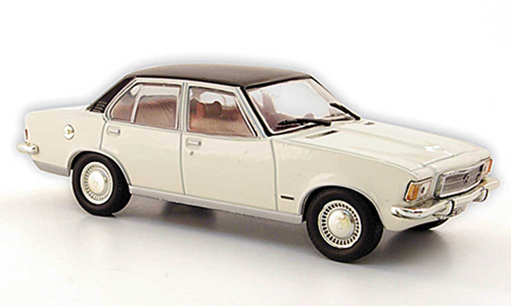 Opel Rekord 1/43 Hachette D 2100 Diesel bianco/nero (ohne Magazin) 1973 modellino in miniatura