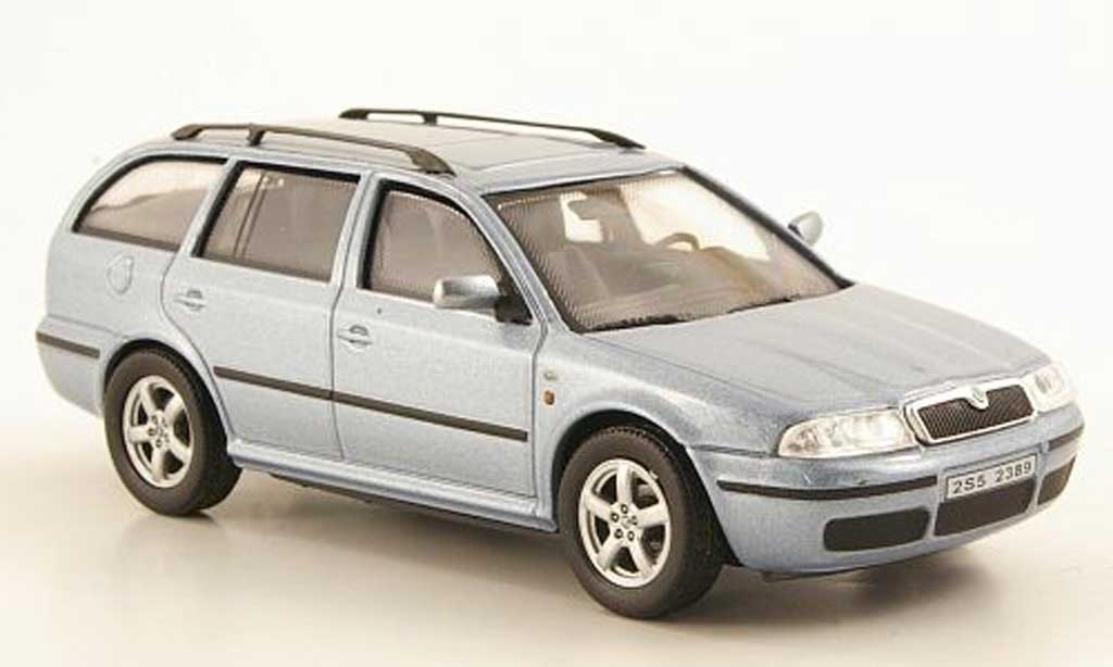 Skoda Octavia Combi 1/43 Abrex Combi Tour blu modellino in miniatura