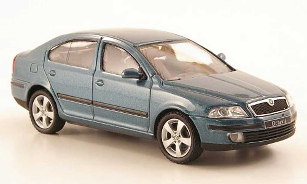 Skoda Octavia 1/43 Abrex Limousine blu modellino in miniatura