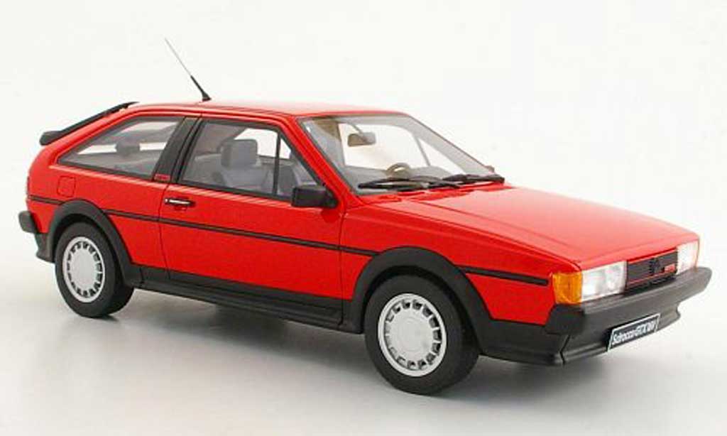 Volkswagen Scirocco 1/18 Ottomobile II GTX 16V rosso modellino in miniatura