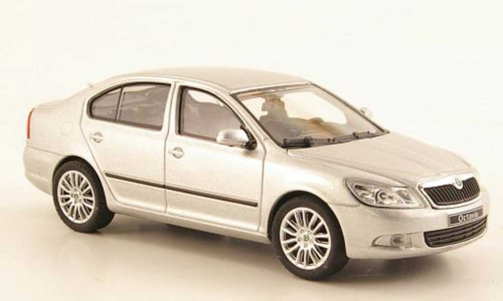 Skoda Octavia 1/43 Abrex grigio 2008 modellino in miniatura