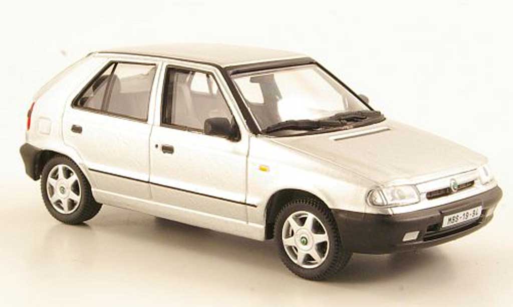 Skoda Felicia 1/43 Abrex grigio 1994 modellino in miniatura