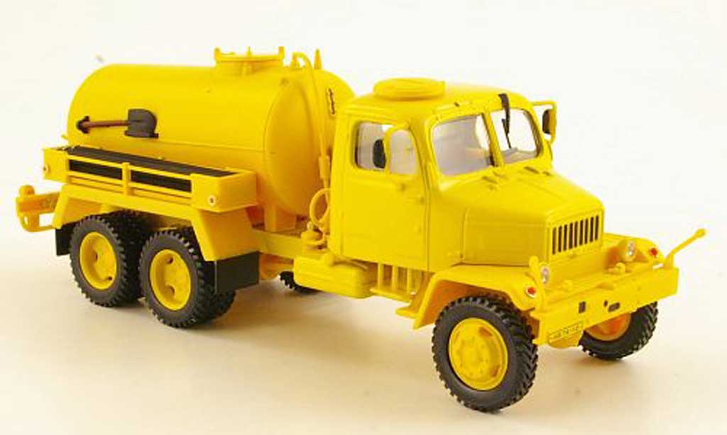 Praga V3S 1/43 Abrex Tank giallo modellino in miniatura