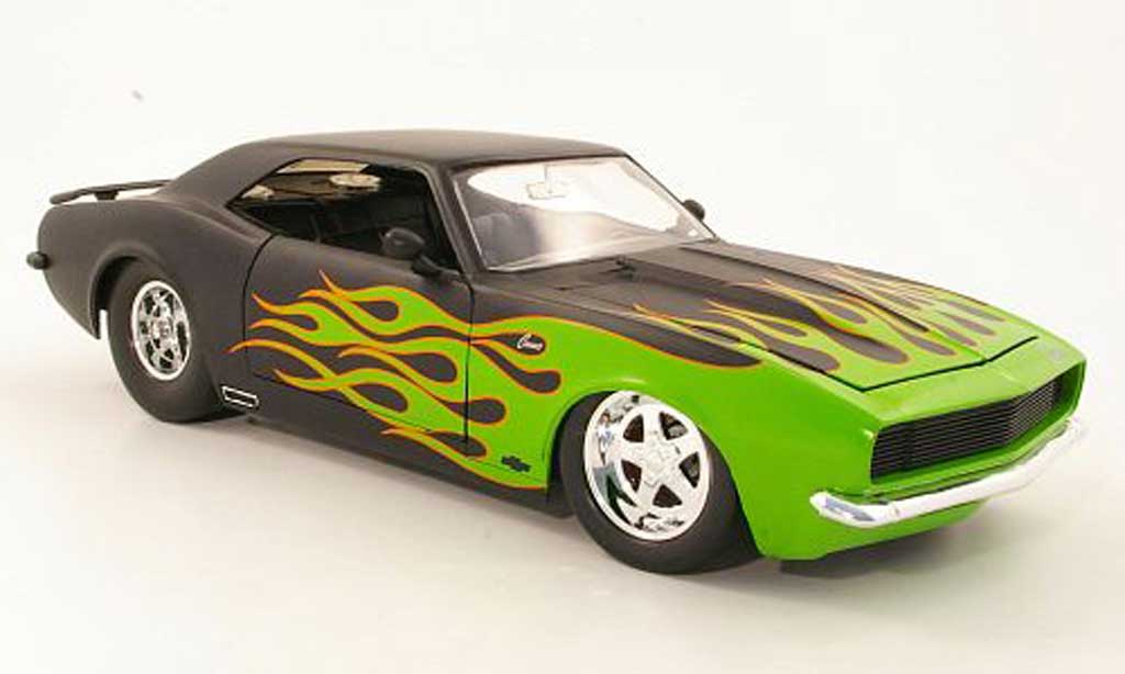 Chevrolet Camaro Z28 1/18 Jada Toys Z28 nero mit verde flammes 1968 modellino in miniatura
