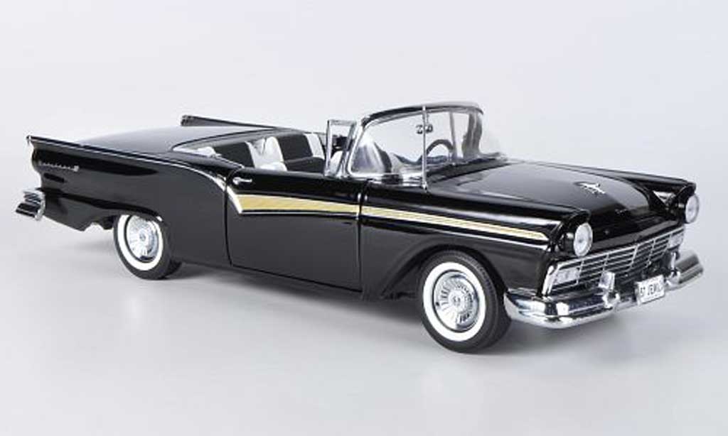 Ford Fairlane 1957 1/18 Sun Star 1957 500 Skyliner nero modellino in miniatura