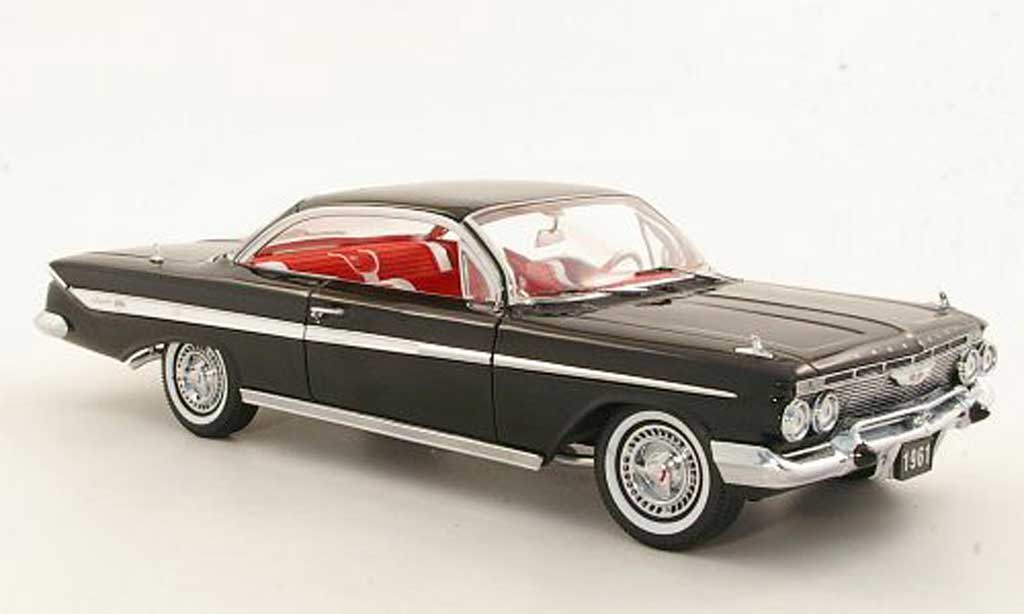 Chevrolet Impala 1961 1/18 Sun Star 1961 Sport Coupe nero modellino in miniatura