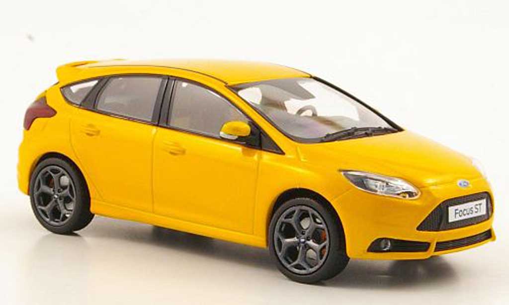 Ford Focus ST 1/43 Minichamps ST MkIII orange 2011 modellino in miniatura