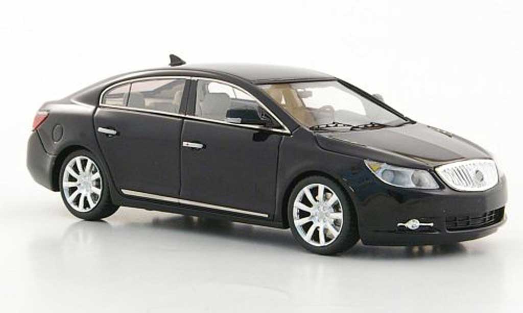 Buick LaCrosse 1/43 Luxury Collectibles nero 2011 modellino in miniatura