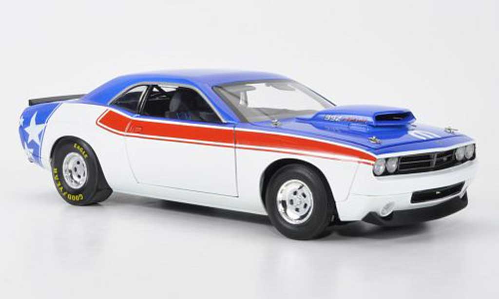 Dodge Challenger 2008 1/18 Fairfield Mint 2008 Super Stock Concept rosso/bianco/blu modellino in miniatura