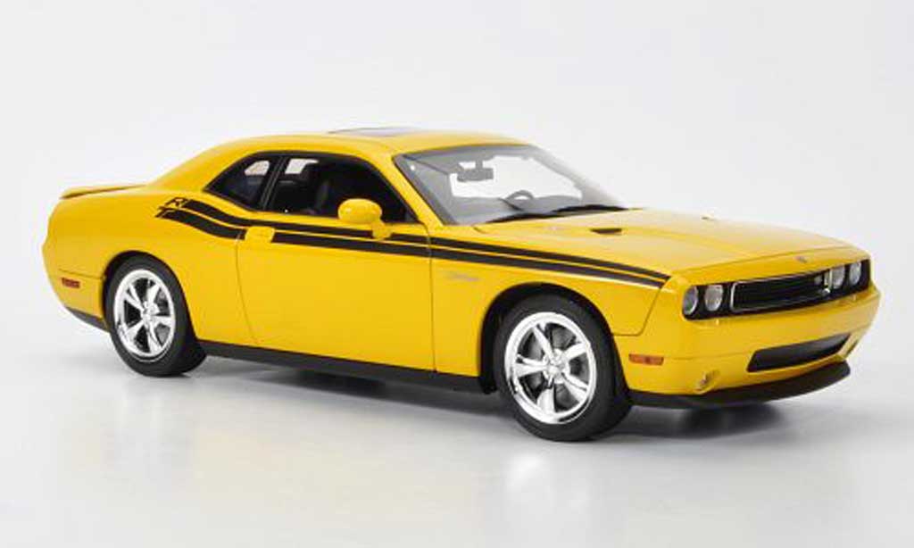 Dodge Challenger 2010 1/18 Highway 61 2010 R/T giallo mit neroer Dekoration modellino in miniatura