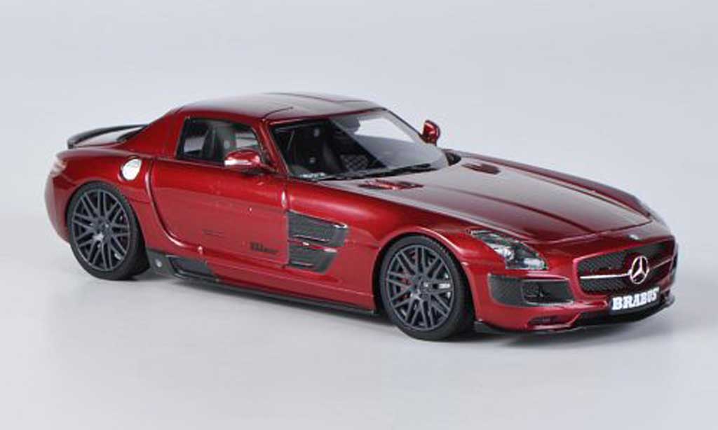 Mercedes 700 Biturbo 1/43 Schuco Biturbo Brabus rosso modellino in miniatura