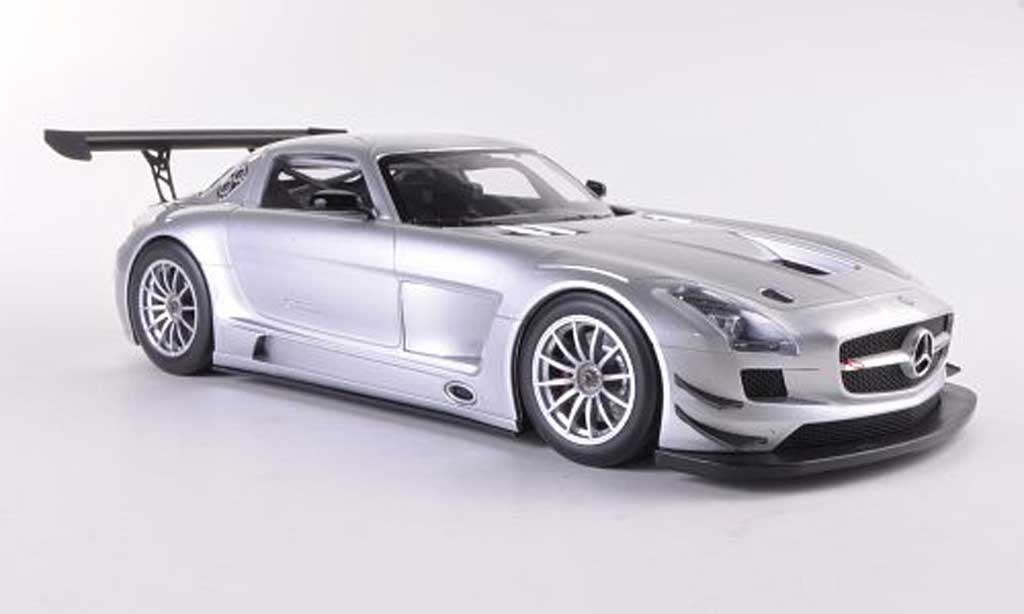 Mercedes SLS 1/18 Minichamps AMG GT3 grigio Plain Body Version 2011 modellino in miniatura