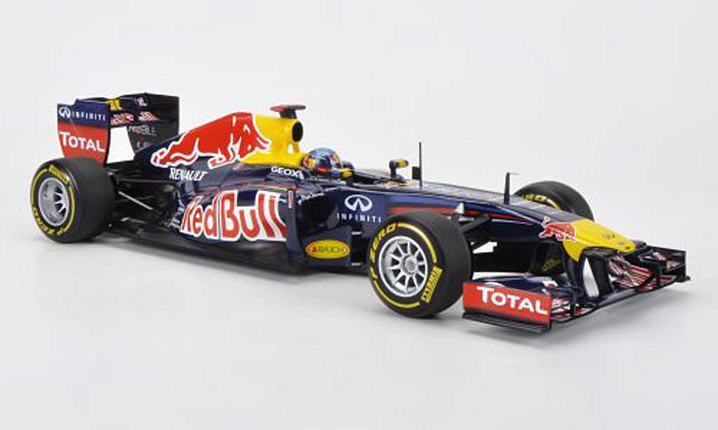 Renault F1 1/18 Minichamps Red Bull Racing No.1 Sebastian Vettel Showcar 2012 modellino in miniatura