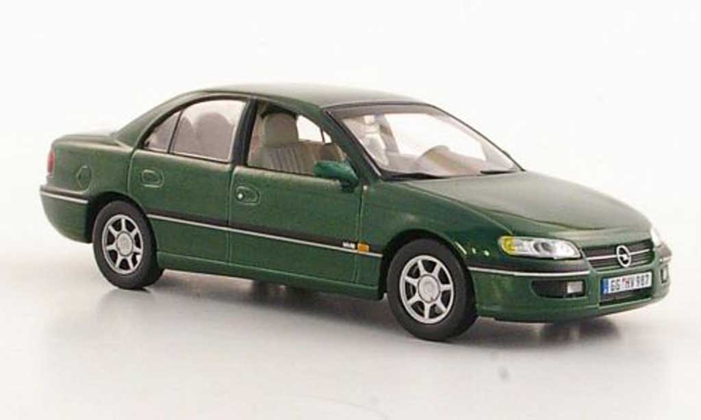 Opel Omega 1/43 Hachette B MV6 grun (ohne Magazin) 1994 modellino in miniatura