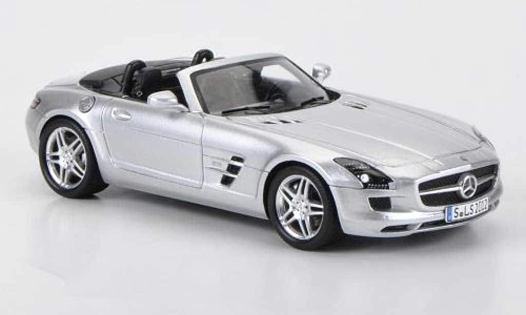 Mercedes SLS 1/43 Spark AMG Roadster grigio modellino in miniatura