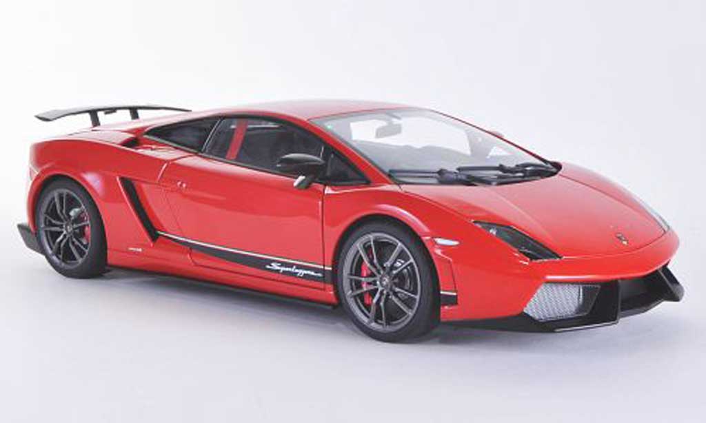 Lamborghini Gallardo LP570-4 1/18 Autoart LP570-4 Superleggera rosso modellino in miniatura