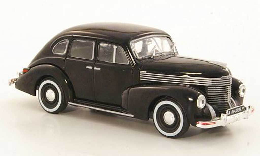 Opel Kapitan 1/43 WhiteBox nero modellino in miniatura