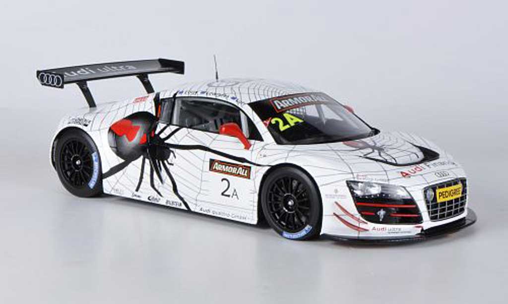 Audi R8 2012 1/18 Spark 2012 LMS No.2 C.Lowndes/W.Luff/M.Eddy12h Bathurst 2012 modellino in miniatura