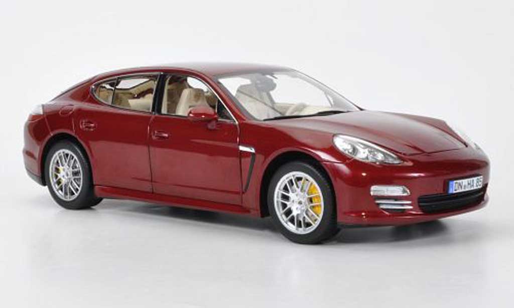Porsche Panamera 4S 1/18 Norev 4S rosso 2009 modellino in miniatura