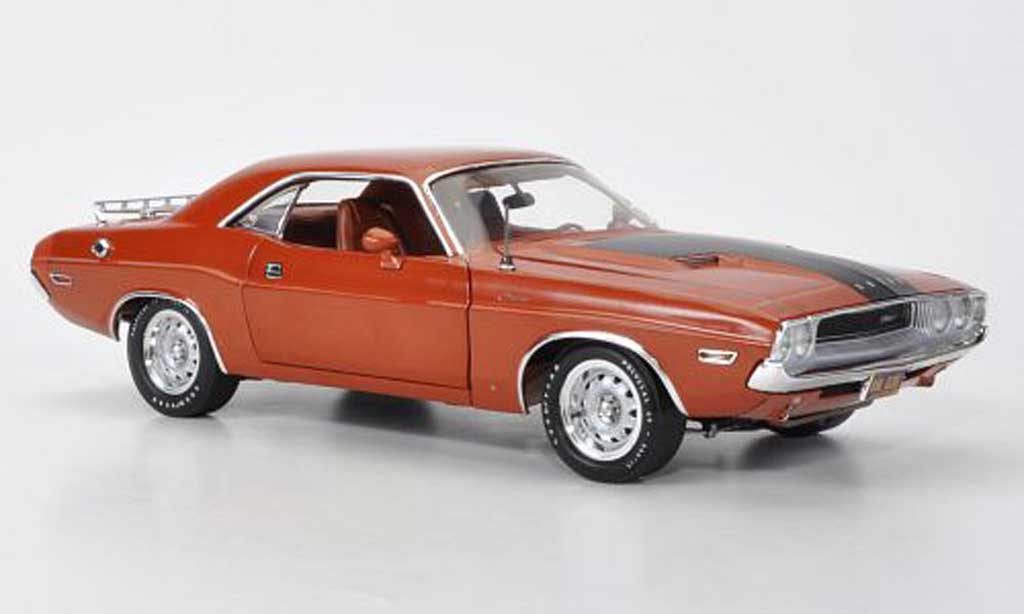 Dodge Challenger 1970 1/18 Highway 61 1970 marronee/matt nero modellino in miniatura