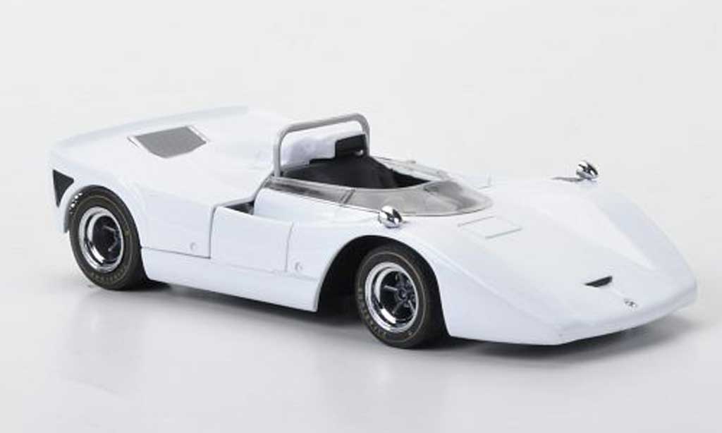 Nissan R383 1/43 Ebbro preservation model bianco 1970 modellino in miniatura