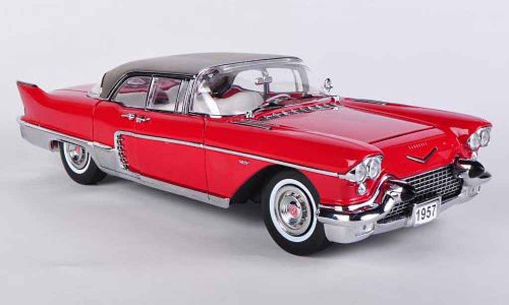 Cadillac Brougham 1/18 Sun Star rosso 1957 modellino in miniatura