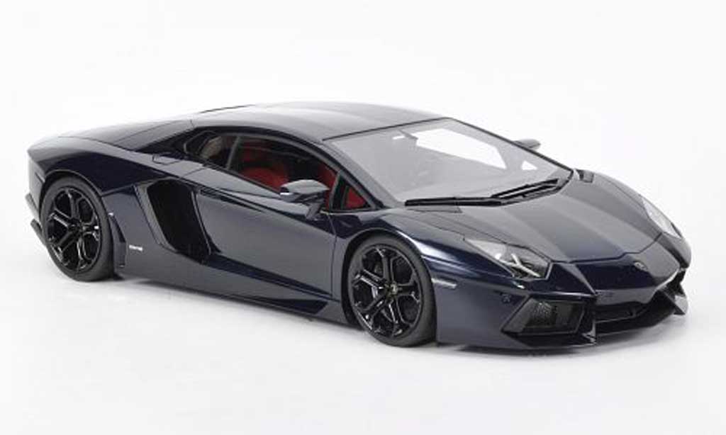 Lamborghini Aventador LP700-4 1/18 MR Collection LP700-4 blu Hera 2011 modellino in miniatura