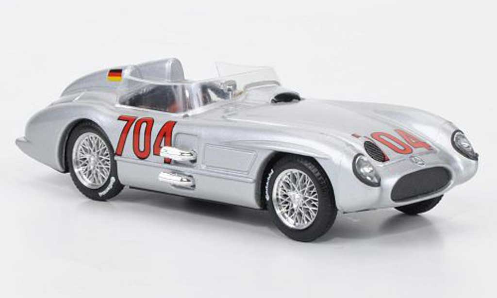 Mercedes 300 SLR 1/43 Brumm SLR No.704 Hans Herrmann 1955 modellino in miniatura