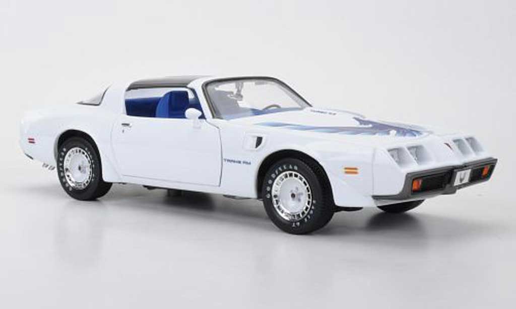 Pontiac Firebird 1980 1/18 Greenlight 1980 Turbo T/A bianco avec blum Dekor 1980 Triple 9 Collection modellino in miniatura